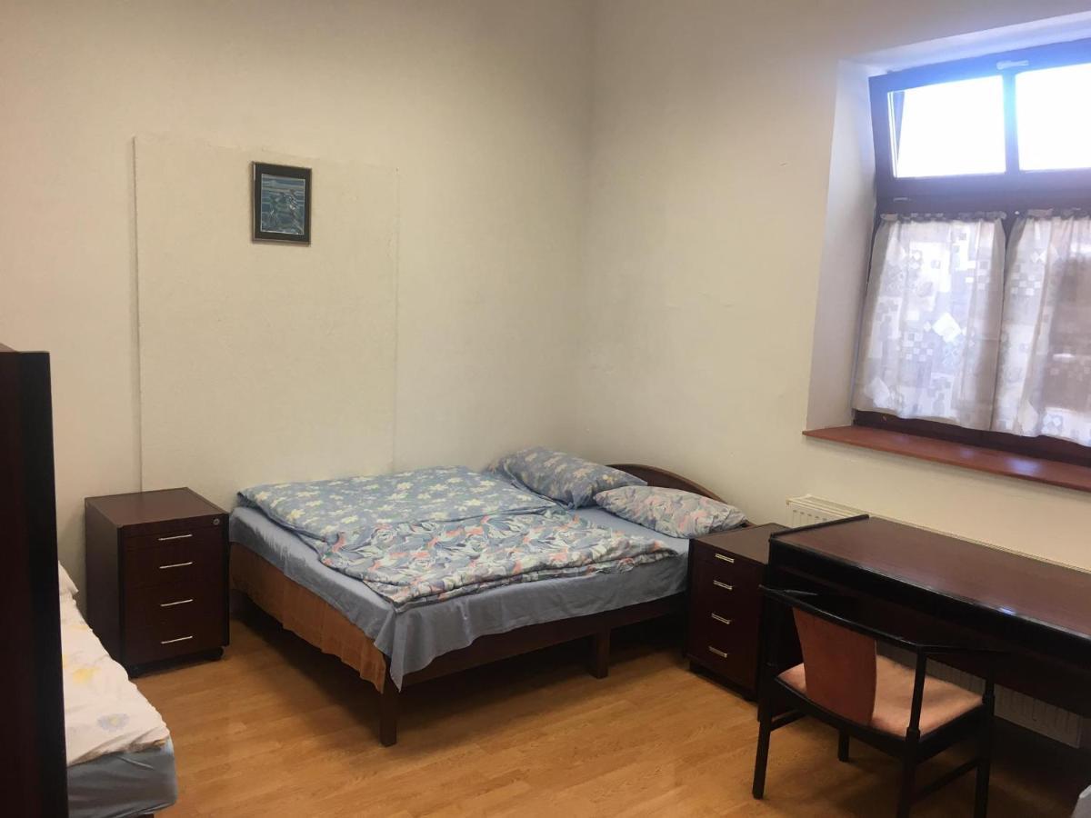 Goencoelhaz Pansiyon Vác Dış mekan fotoğraf