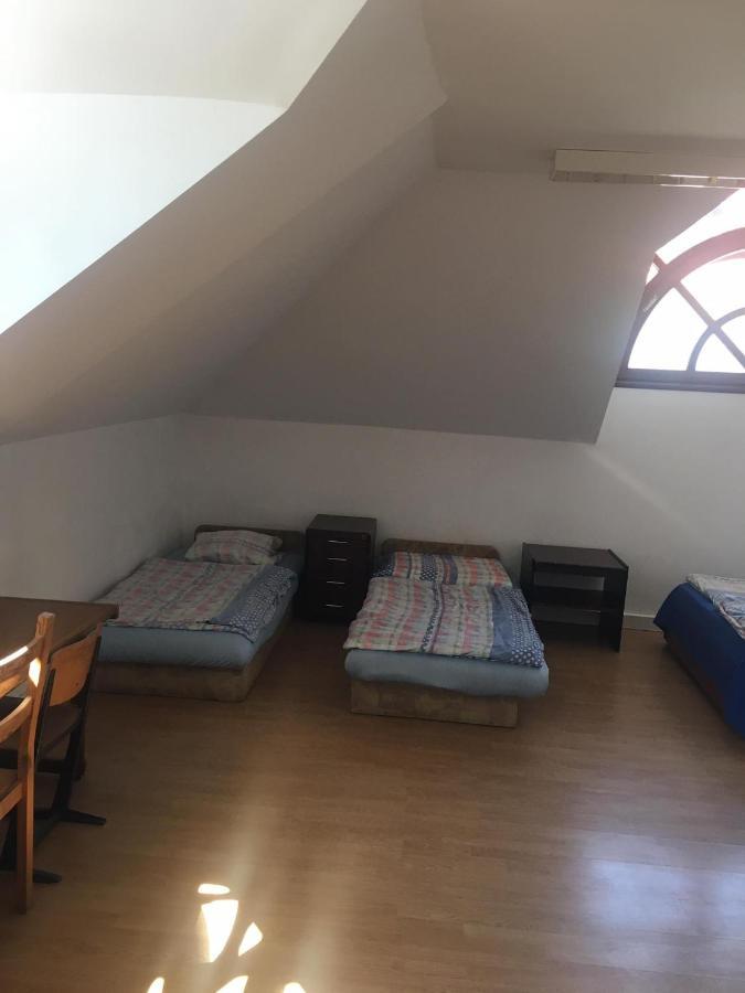 Goencoelhaz Pansiyon Vác Dış mekan fotoğraf